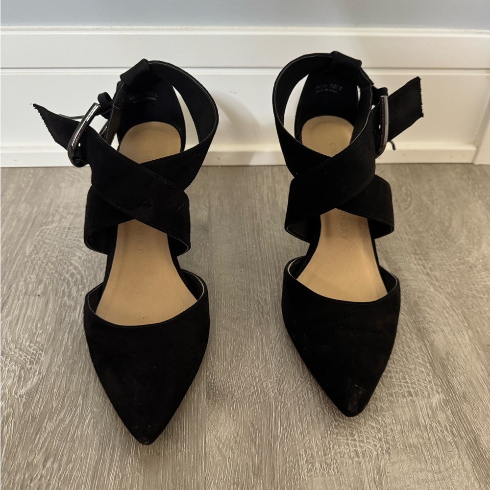 Chinese Laundry Black Suede Heels